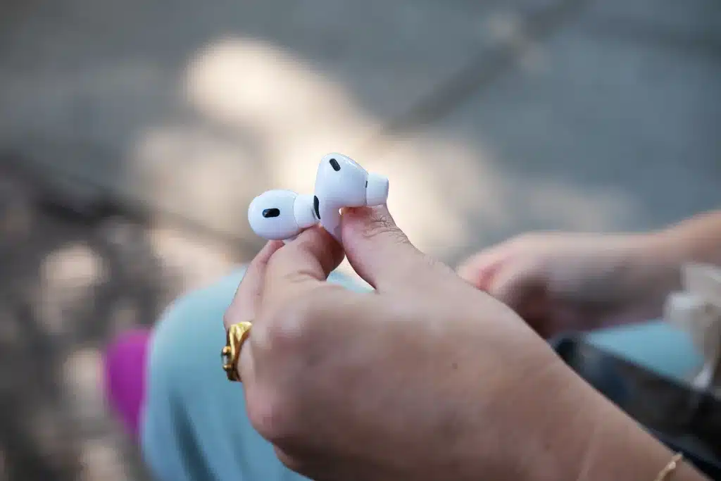 Porównanie słuchawek AirPods Pro w serwisie iDoctor